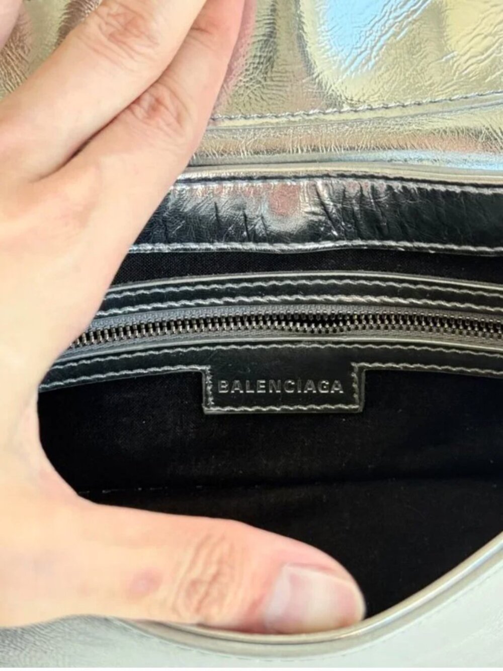 Balenciaga - Lindsay bag - Picture 7 of 12